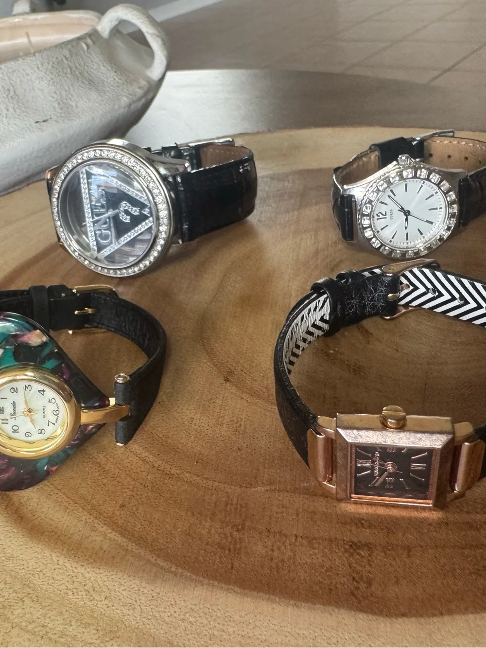 Lot of 4 Women’s Fashion Watches – GUESS & More – Pre-Owned